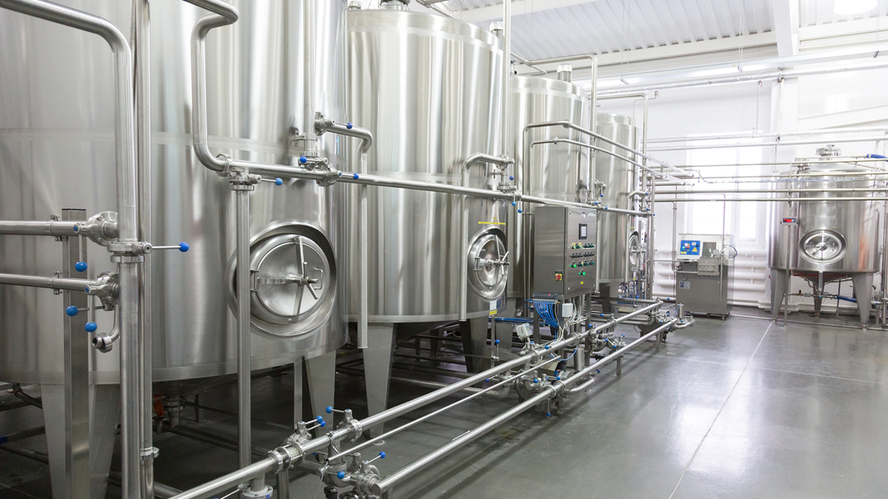 Technological equipment in modern dairy plant